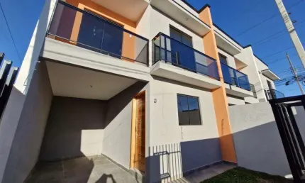 Casa com 3 quartos à venda na Rua Augusto Bertoldi, 427, Campo de Santana, Curitiba por R$ 445.200