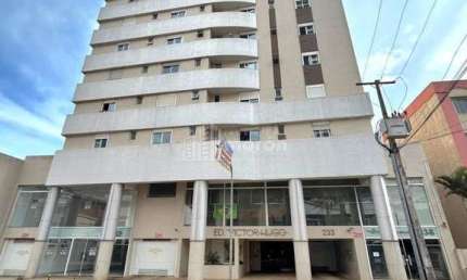 APARTAMENTO Á VENDA NO CENTRO - EDIFÍCIO VICTOR HUGO