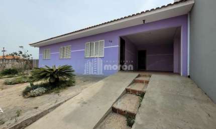 Casa com 3 quartos à venda na Rua Lauro Müller, 106, Uvaranas, Ponta Grossa