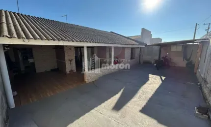 Casa com 3 quartos à venda na Rua Arthur Augusto Beck, 67, Neves, Ponta Grossa