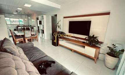 Casa com 03 dormitórios sendo 01 Suítes para alugar, 270 m² por R$ 4.500/mês - Salseiros - Itajaí/SC