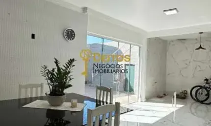Casa com 03 Dormitórios sendo 01 suíte à venda, 200 m² por  R$ 1.550.000,00 São João- Itajaí/SC