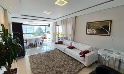 Apartamento com 280 m² com quatro suítes, sendo uma master, à venda no centro de itajaí.