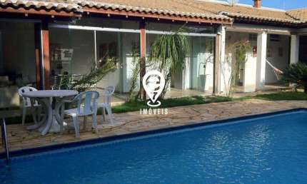 LINDA CASA PARA VENDA DE 3 DORMITÓRIOS NO PARQUE UNIVERSITÁRIO - FRANCA