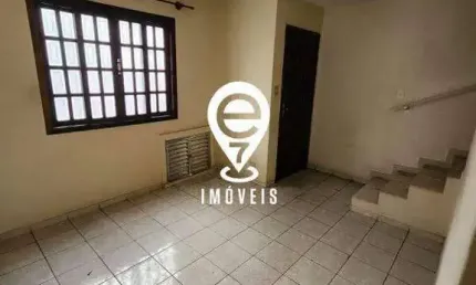 CASA PARA LOCAÇÃO DE 2 DORMITÓRIOS NA VILA GUMERCINDO!