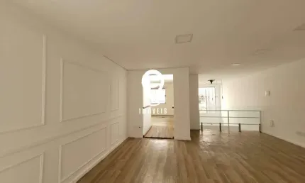 Vendo sobrado moderno e fino acabamento 210m² - entre estações santa cruz e praça da árvore