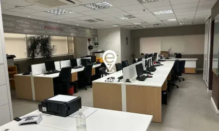Sala comercial para alugar na Rua Tabapuã, Itaim Bibi, São Paulo