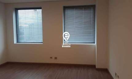 Conjunto para aluguel, 1 quarto, 1 vaga, Cidade Monções - São Paulo/SP