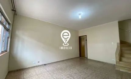 Casa de vila com 3 dormitórios, 1 vaga a 200 metros do metro