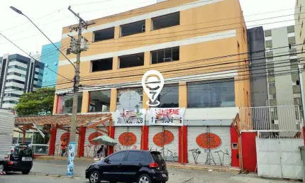 Prédio à venda na Avenida Ireré, Planalto Paulista, São Paulo