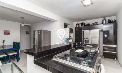 Sobrado à venda, 4 quartos, 1 suíte, 3 vagas, Campo Belo - São Paulo/SP