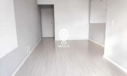 Vende excelente apartamento de 02 dormitórios na saúde