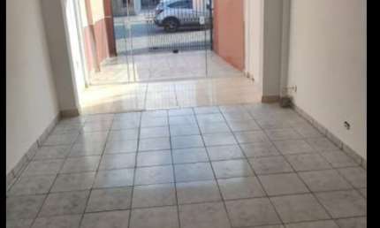 Sala comercial com 1 sala para alugar na Rua Natal, 1, Cajuru, Curitiba