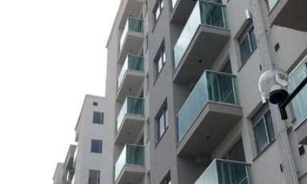 Apartamento com 2 dormitórios à venda, 64 m² por R$ 330.000 - Pechincha - Rio de Janeiro/RJ