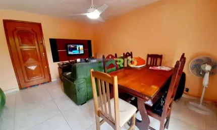 Apartamento com 3 dormitórios à venda, 73 m² por R$ 200.000 - Praça Seca - Rio de Janeiro/RJ