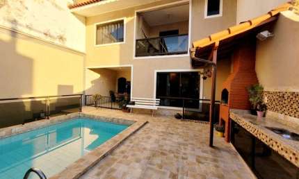 Casa com 3 dormitórios à venda, 165 m² por R$ 750.000 - Vila Valqueire - Rio de Janeiro/RJ