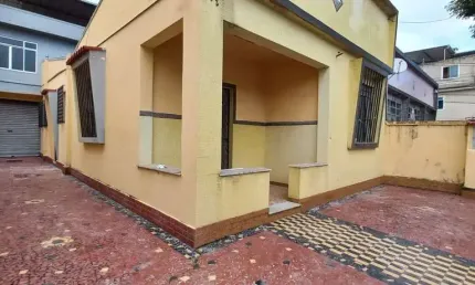 Casa com 2 dormitórios à venda, 120 m² por R$ 390.000 - Bento Ribeiro - Rio de Janeiro/RJ