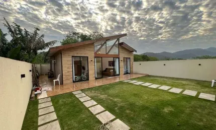 Casa com 3 dormitórios à venda, 120 m² por R$ 950.000 - Recreio dos Bandeirantes - Rio de Janeiro/R