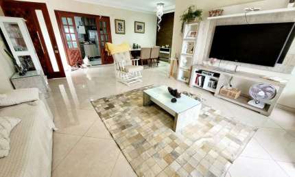 Casa com 3 dormitórios à venda, 180 m² por R$ 950.000 - Vila Valqueire - Rio de Janeiro/RJ