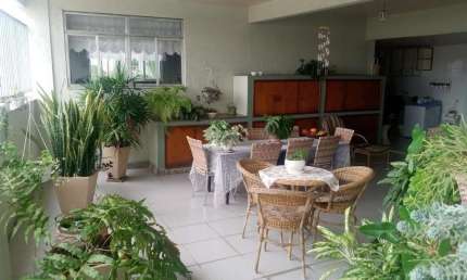 Casa com 3 dormitórios à venda, 343 m² por R$ 1.300.000 - Vila Valqueire - Rio de Janeiro/RJ