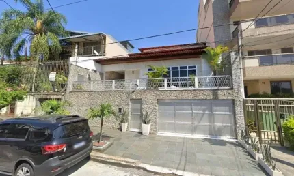Casa com 6 dormitórios à venda, 412 m² por R$ 1.650.000 - Vila Valqueire - Rio de Janeiro/RJ