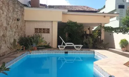 Casa com 4 dormitórios à venda, 192 m² por R$ 2.200.000 - Vila Valqueire - Rio de Janeiro/RJ
