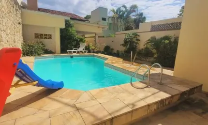 Casa com 4 dormitórios à venda, 250 m² por R$ 2.500.000 - Vila Valqueire - Rio de Janeiro/RJ