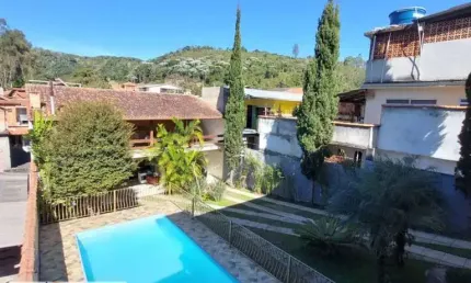 Casa na Chácara do Paraíso com 3 quartos, piscina e sauna