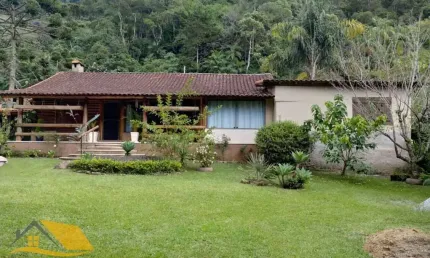 Vendo Chácara 1000 mts² em Debossan com Piscina e Área Gourmet