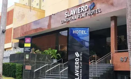 Flat com 1 quarto  à venda, 42.40 m2 por R$220000.00  - Centro - Londrina/PR