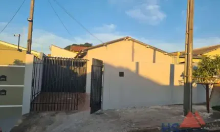 Casa com 2 quartos  à venda, 80.00 m2 por R$200000.00  - Conjunto Parigot De Souza - Londrina/PR