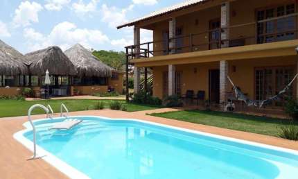 Casa com 3 quartos  à venda, 220.00 m2 por R$2500000.00  - Centro - Sertaneja/PR