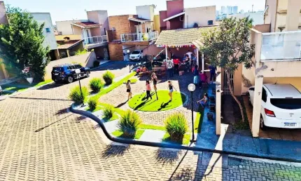 Casa com 3 quartos  à venda, 130.00 m2 por R$550000.00  - Jardim Esperanca - Londrina/PR