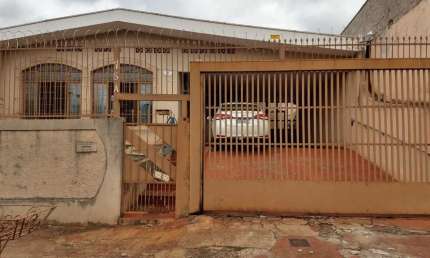 Casa com 4 quartos  para alugar, 200.00 m2 por R$2500.00  - Jardim Morumbi - Londrina/PR