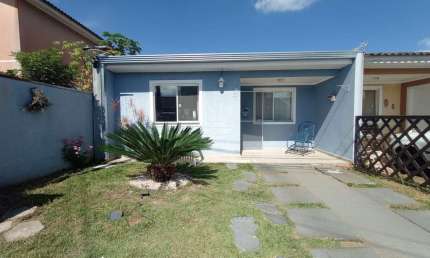 Casa com 3 quartos à venda na Rua Valério Ronchi, 3, Uvaranas, Ponta Grossa, 48 m2 por R$ 190.000