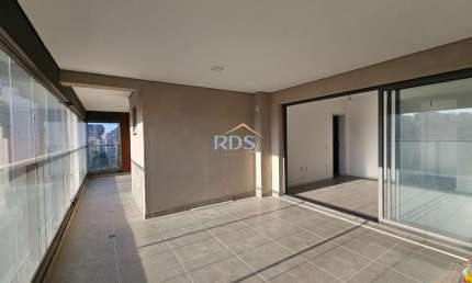 Apartamento de alto padrão com 3 suítes e 2 vagas na melhor localização de Santo Amaro, São Paulo-SP!