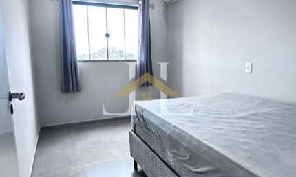 Investimento Seguro: Apto Semi Mobiliado em Balneário Piçarras