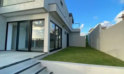 Casa à venda no bairro Alphaville (Abrantes) em Camaçari/BA