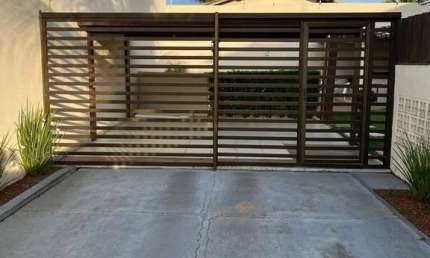 Casa à venda no bairro BURAQUINHO em Lauro de Freitas/BA