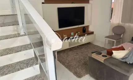 Casa Duplex Solta 4/4 à venda na Avenida Priscila Dutra