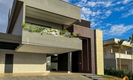 Casa em condomínio fechado com 4 quartos à venda na Flor de Lotus Qd 21 Lt12, 372, Jardins Capri, Senador Canedo por R$ 2.100.000