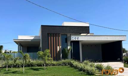 Casa em condomínio fechado com 4 quartos à venda na Alameda Bulgária, 1, Terras Alpha Residencial 2, Senador Canedo por R$ 1.250.000