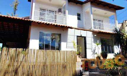 Casa com 4 quartos à venda na São Benedito, 1121, Parque das Laranjeiras, Goiânia por R$ 1.680.000