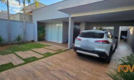 Casa com 3 quartos à venda na Rua AB27, 10, Residencial Alice Barbosa, Goiânia por R$ 790.000