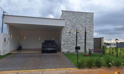 Casa em condomínio fechado com 4 quartos à venda na Rod. dos Romeiros, 28, Parqville Quaresmeira, Trindade por R$ 1.365.000