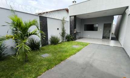 Casa com 2 quartos à venda na Gomes de Santana Ramos, 31, Residencial Santa Fé, Goiânia por R$ 270.000