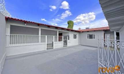 Casa com 3 quartos à venda na Caraxuê, 100, Parque Amazônia, Goiânia por R$ 599.000