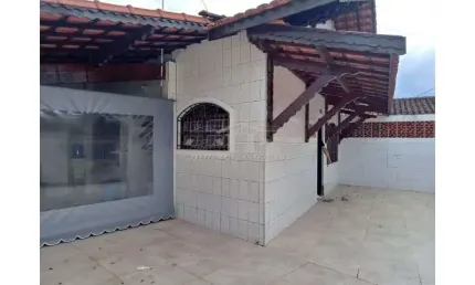 CASA - 1 DORMITÓRIO - PRÓXIMO À PRAIA - MIRIM - PRAIA GRANDE SP
