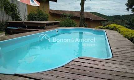 Casa de Condomínio com 3 Quartos e 4 banheiros à Venda, 270 m² por R$ 1.100.000