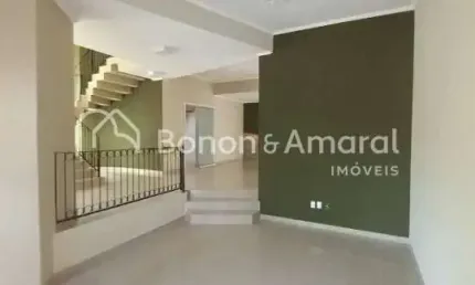 Casa de Condomínio com 4 Quartos e 4 banheiros à Venda, 390m² por R$ 1.650.000